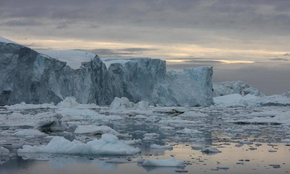 Image Diaporama - Icebergs près de la côte d'Ilulissat, commune de (...)