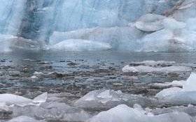 Image Diaporama - Glacier sur l'île du Spitzberg (mi-chemin entre (...)