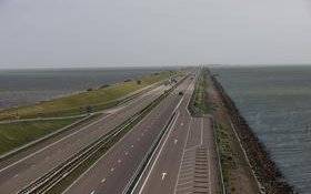 Image Diaporama - Houtribdijk : cette digue longue de 30 km (...)