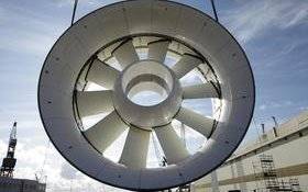 Image Diaporama - Transfert de la turbine d'une hydrolienne EDF (...)