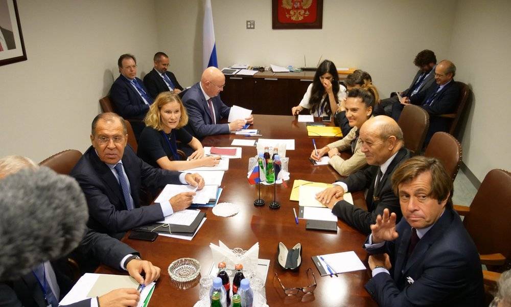 Image Diaporama - Meeting with the Russian Foreign Affair (...)