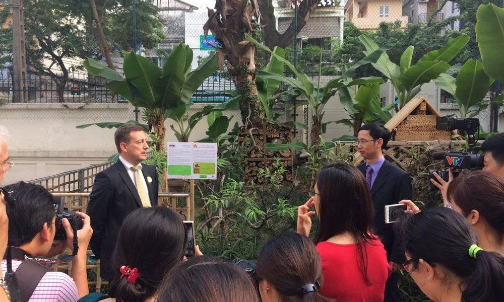 Image Diaporama - Ambassade de France à Hanoi : présentation des (...)
