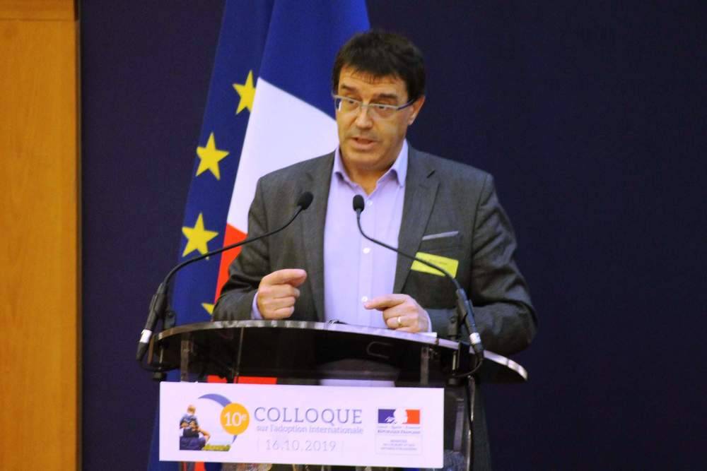 M. Yves DENECHERE, professeur d'histoire contemporaine, Université d'Angers