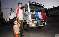 Image Diaporama - وصول شاحنة محمّلة بمواد الإغاثة الإنسانية الفرنسية (...)
