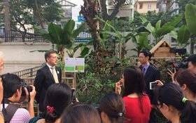 Image Diaporama - Ambassade de France à Hanoi : présentation des (...)