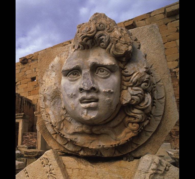 Image Diaporama - 2. Leptis Magna, Tête de la Méduse. Photo : (...)